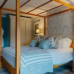 Hotel The Pheasant Harome